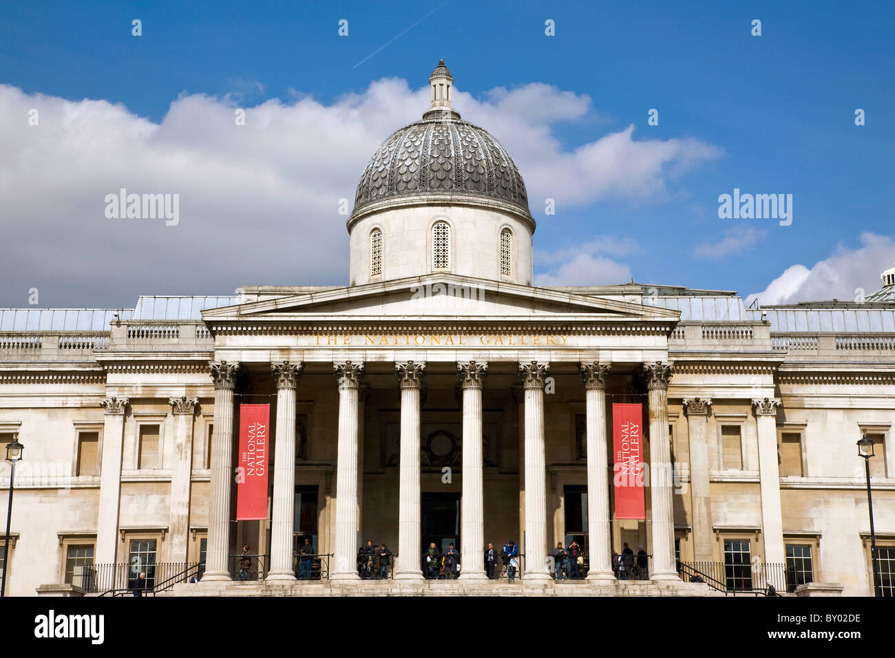 National Gallery entrance from Trafalgar Square Stock Photo Alamy