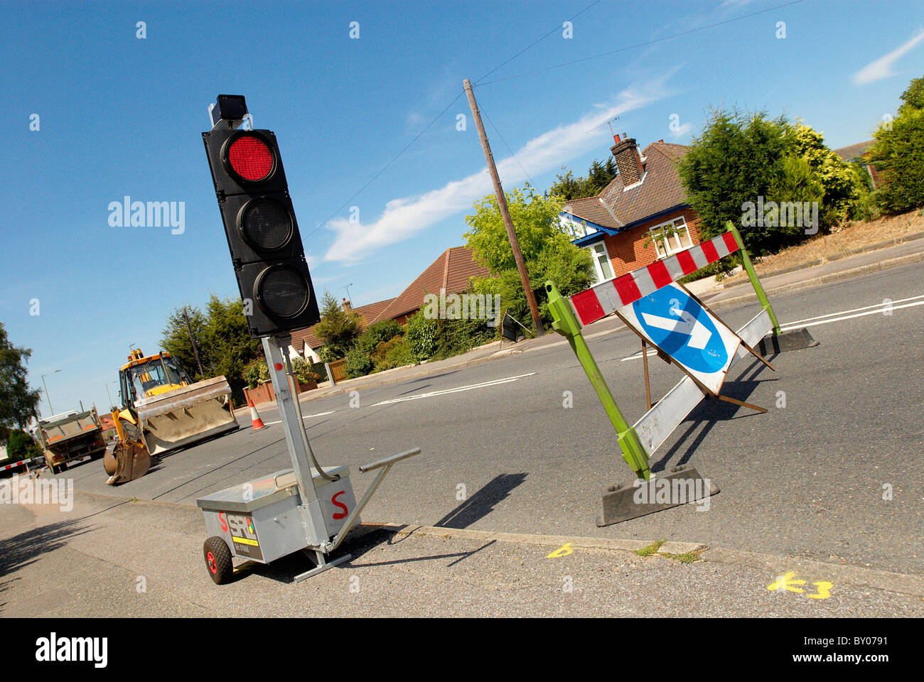 Temporary Traffic Lights Showing Red UK Stock Photo Alamy temporary-traffic-lights-showing-red-uk-stock-photo-alamy