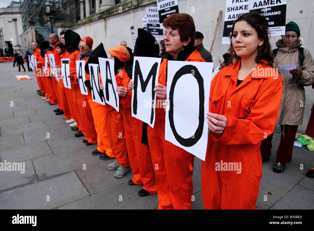 Protesters at the Beyond Words: Silent Witness to Injustice. The London Guantánamo Campaign Stock Photo