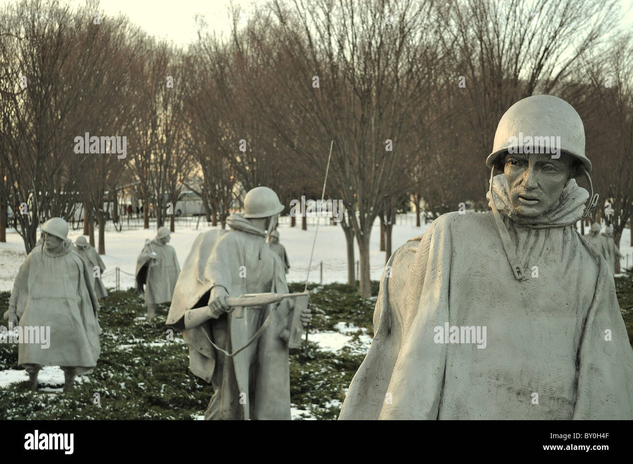 Korean war memorial snow hi-res stock photography and images - Alamy