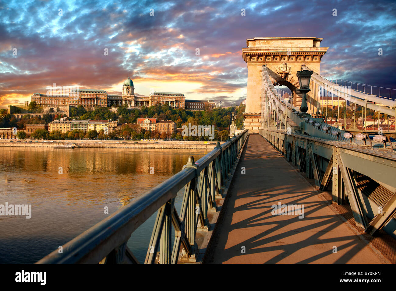 Szecheni Lanchid ( Chain Bridge ). Suspension bridge over the Danube betwen Buda & Pest. Budapest Hungary Stock Photo