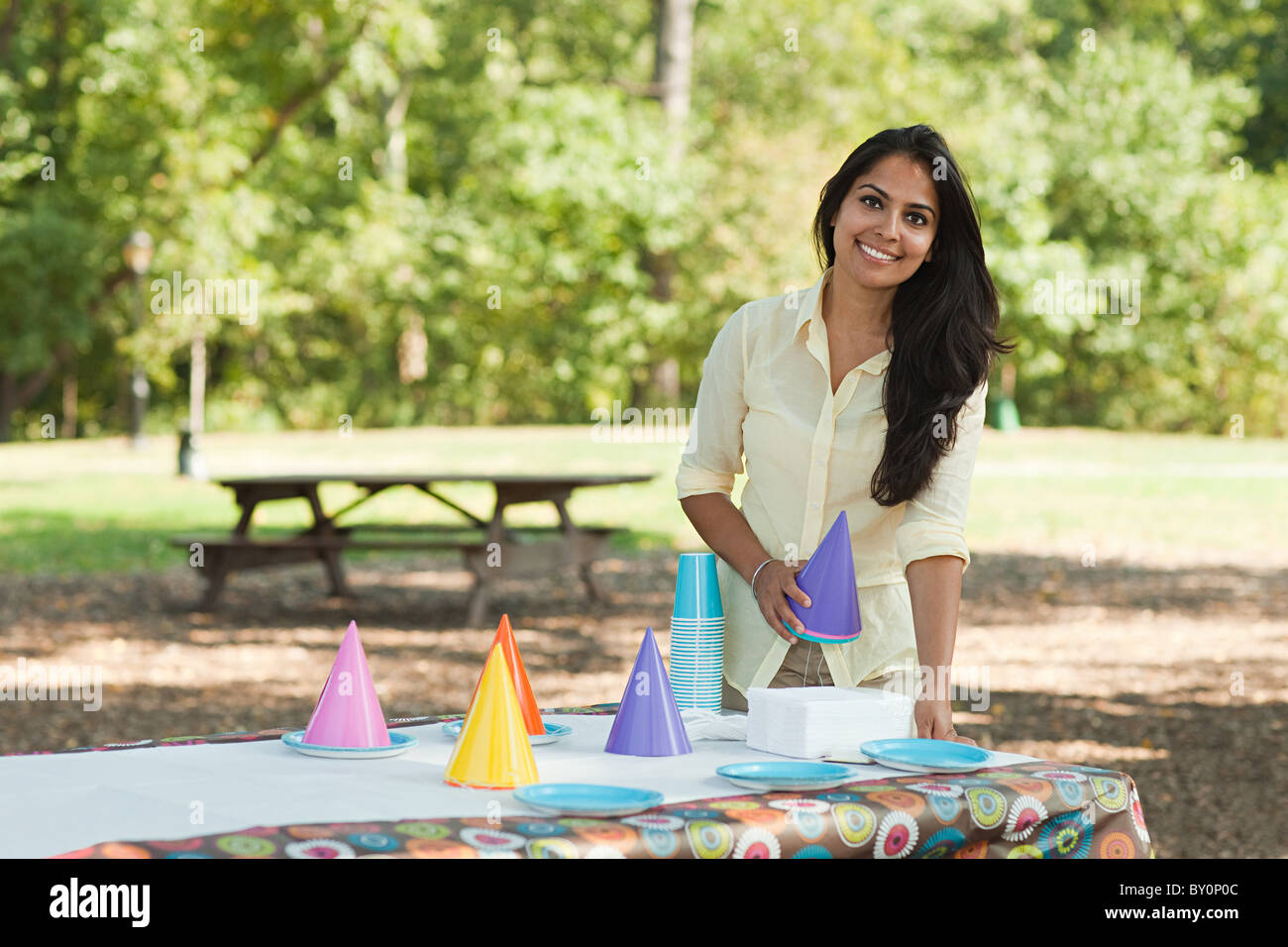Indian family picnic table hi-res stock photography and images - Alamy