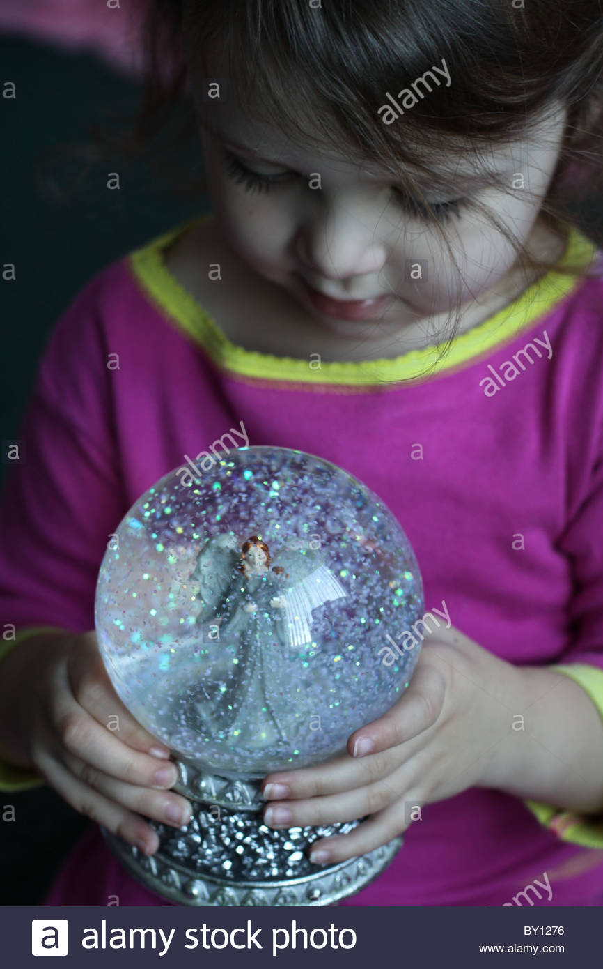 Snow Globe Stock Photos & Snow Globe Stock Images Alamy