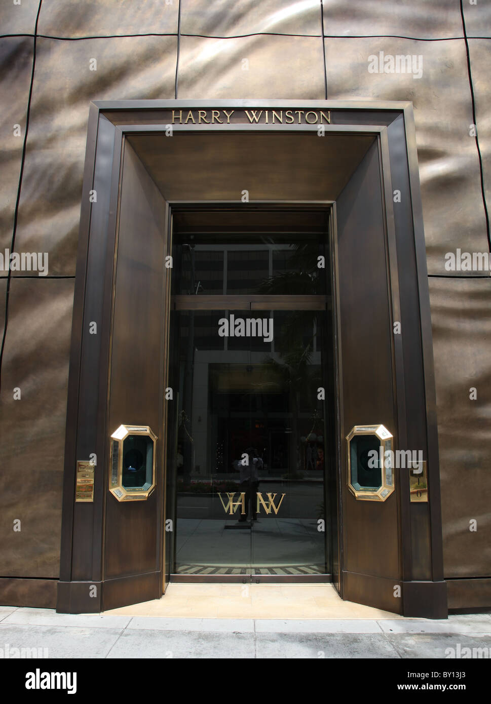 HARRY WINSTON BEVERLY HILLS 310 N. RODEO DRIVE BEVERLY HILLS CALIFONIA ...