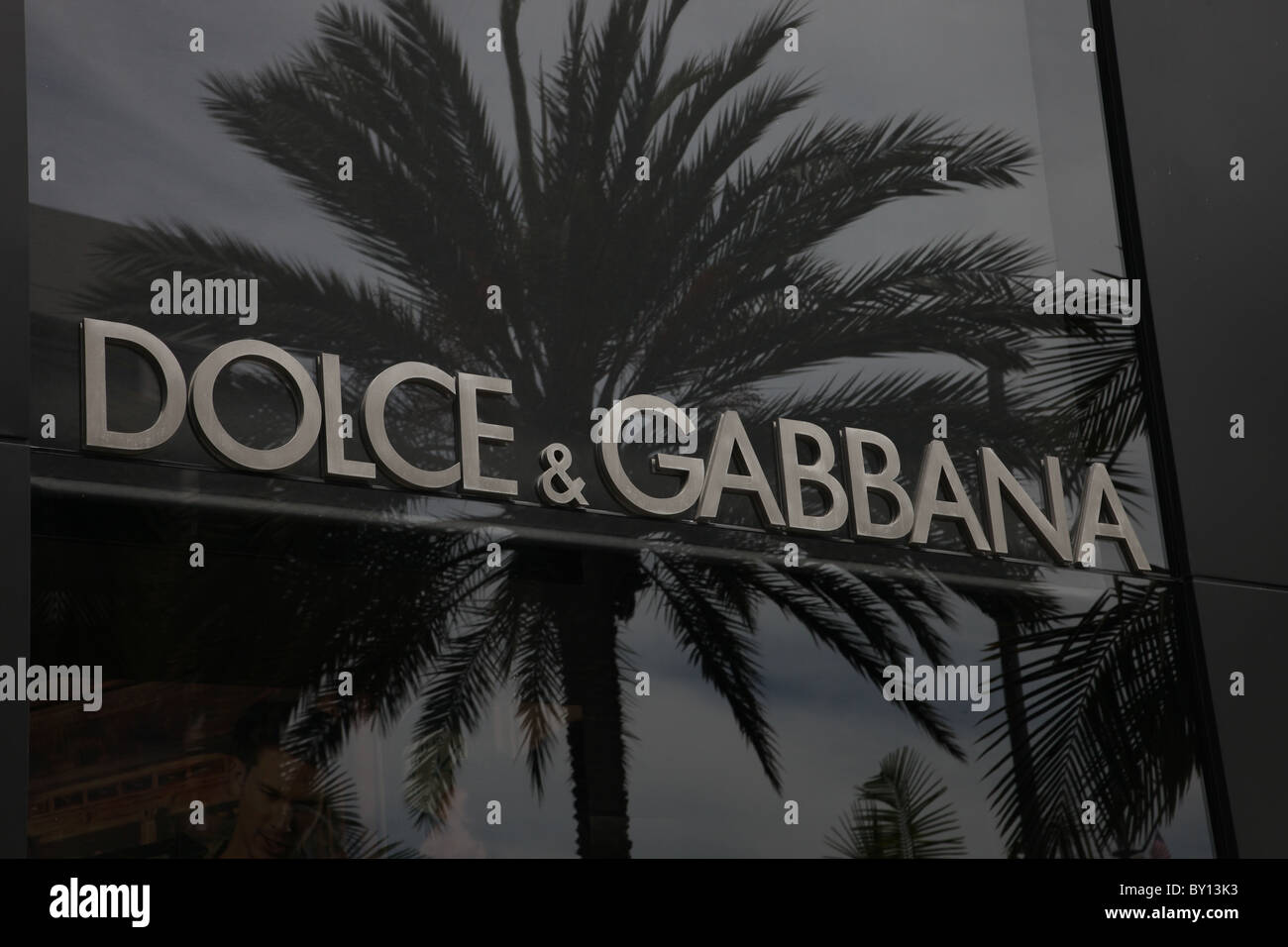 DOLCE GABBANA BEVERLY HILLS 312 N. RODEO DRIVE BEVERLY HILLS CALIFONIA