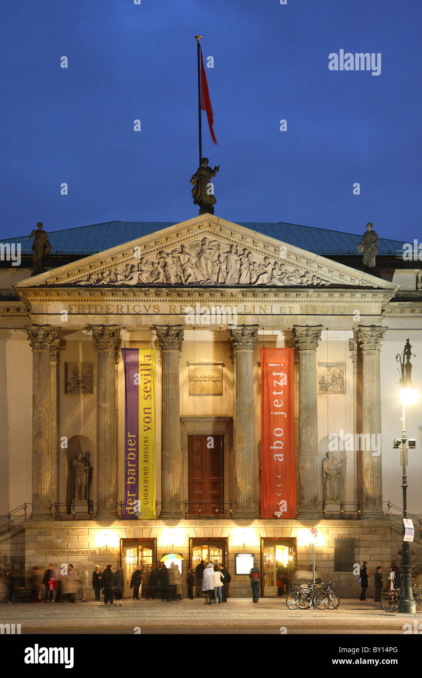 Deutsche Staatsoper Berlin High Resolution Stock Photography and Images -  Alamy