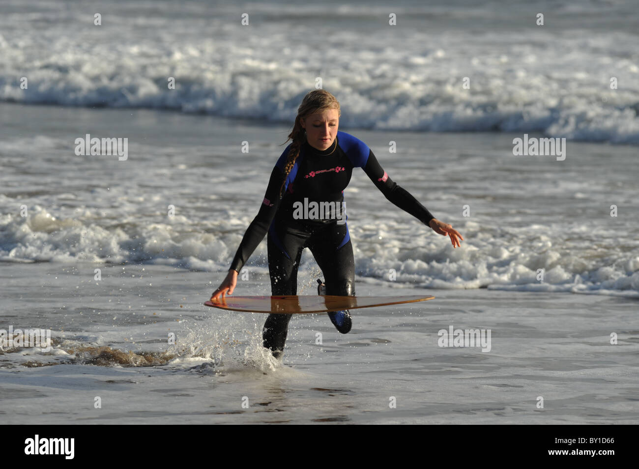 Skim boarding surfing hires stock photography and images Alamy