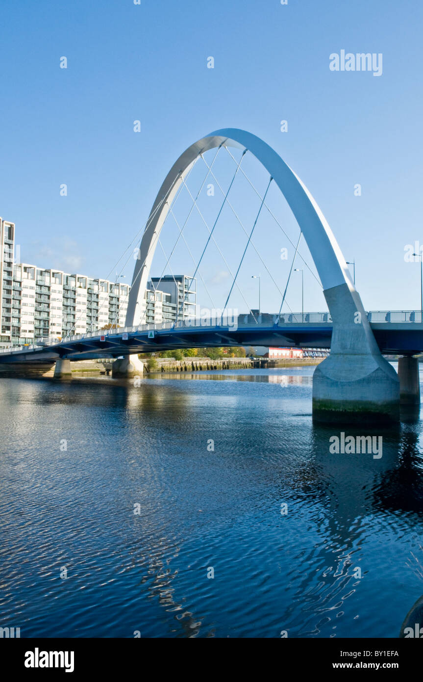 Glasgow Arc Bridge ( Squinty Bridge) River Clyde Glasgow Scotland Stock Photo