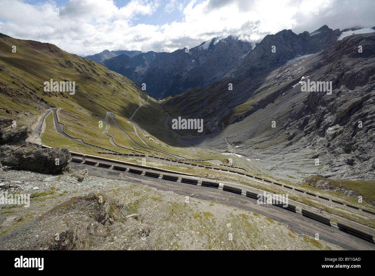 The 48 hairpin road to the Stelvio pass for the annual Stelvio Bike day 2010 Stock Photo