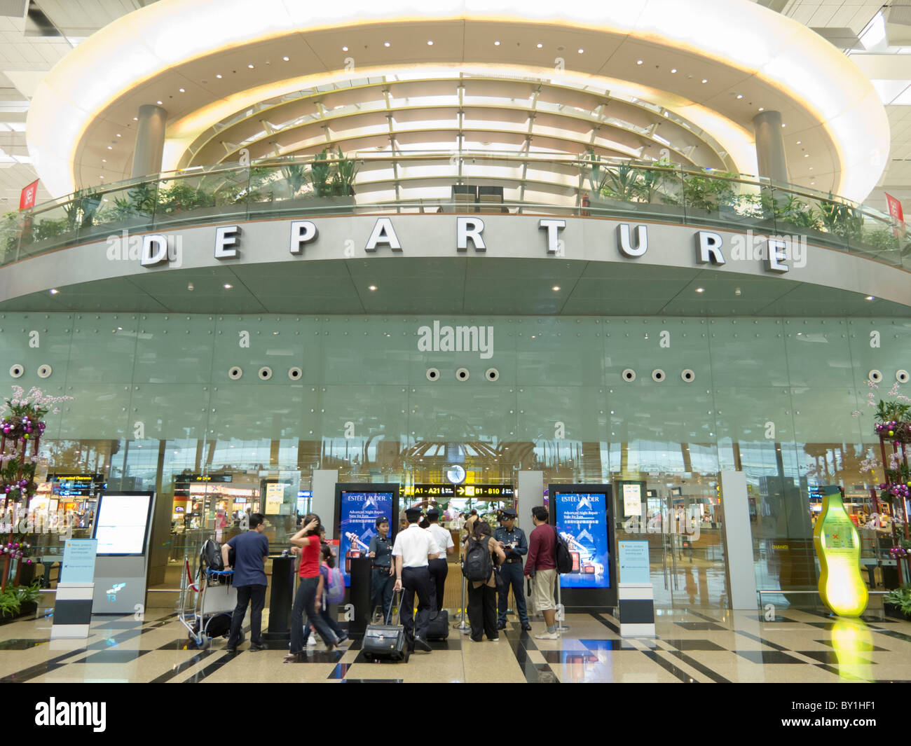 Departures area at new Terminal 3 at Changi International Airport in Singapore Stock Photo