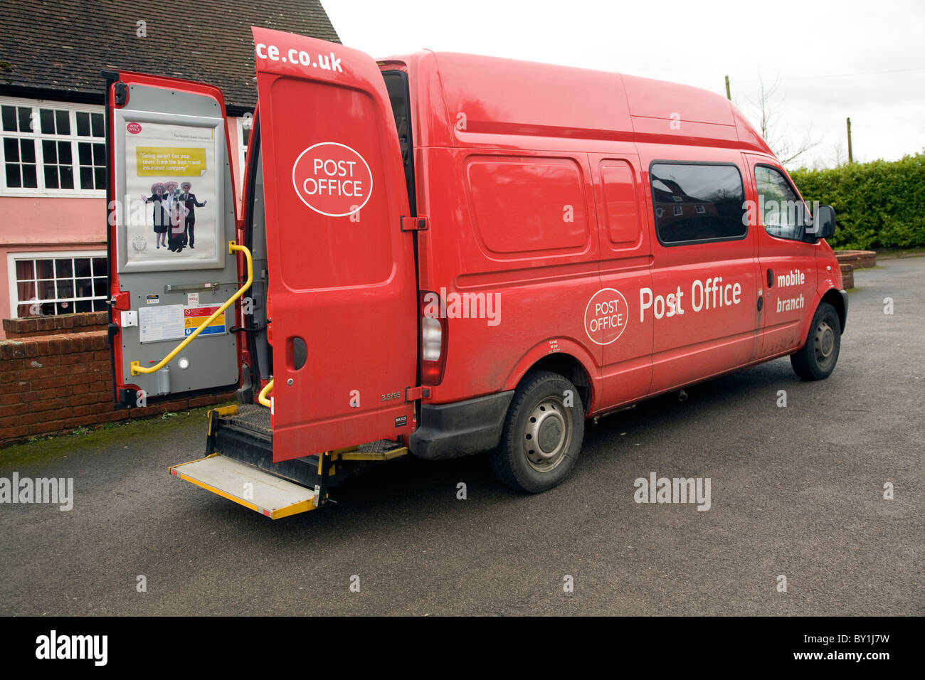 Post office van hi-res stock photography and images - Alamy