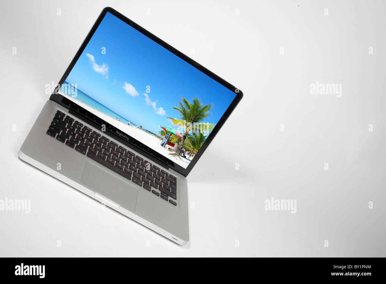 Open laptop blue screen hi-res stock photography and images - Alamy