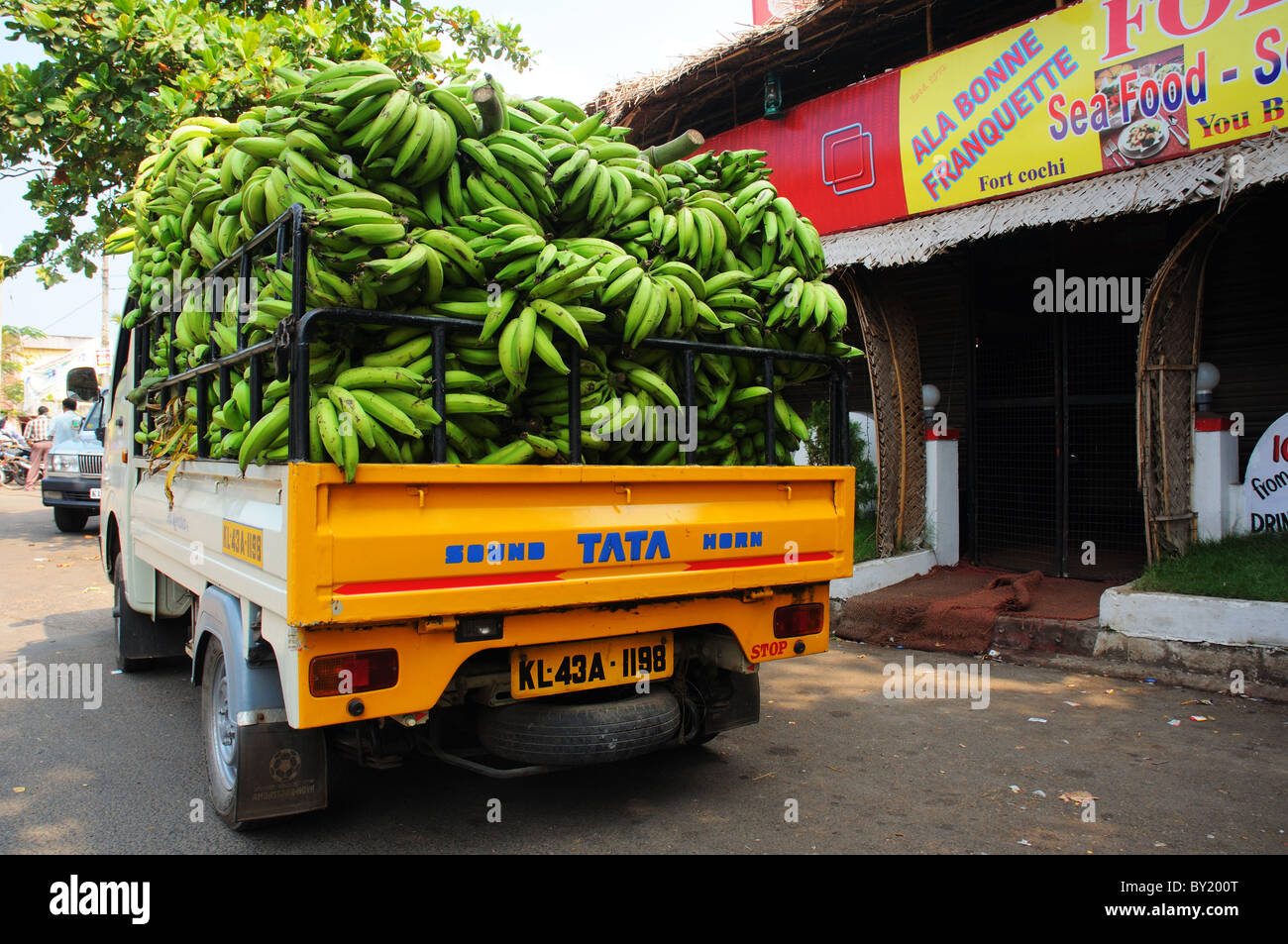 puma banana truck stop