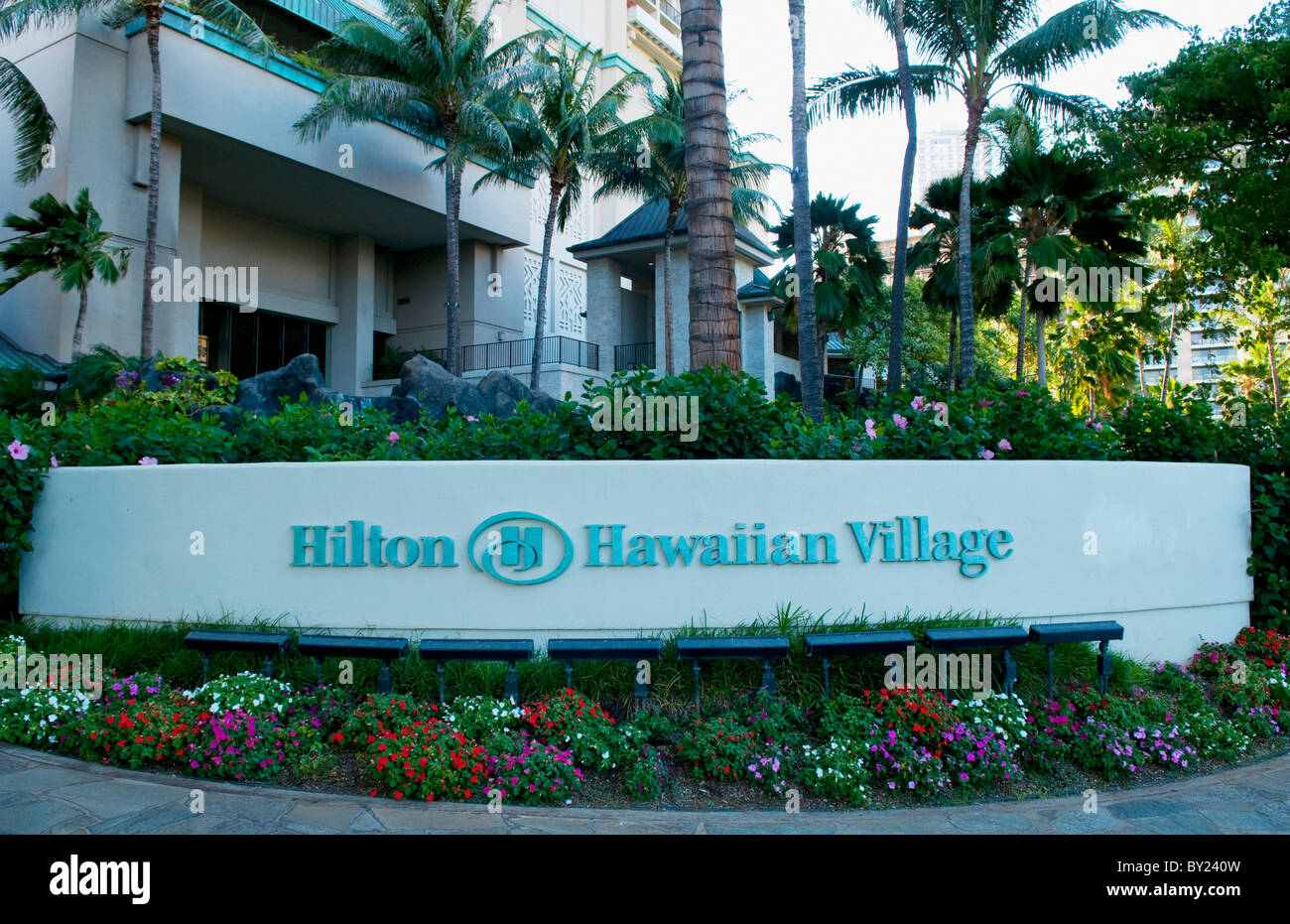 Honolulu, Hawaii - December 26, 2022: Moana's Hawaiian clothing store at  the Hilton Hawaiian Village Stock Photo - Alamy