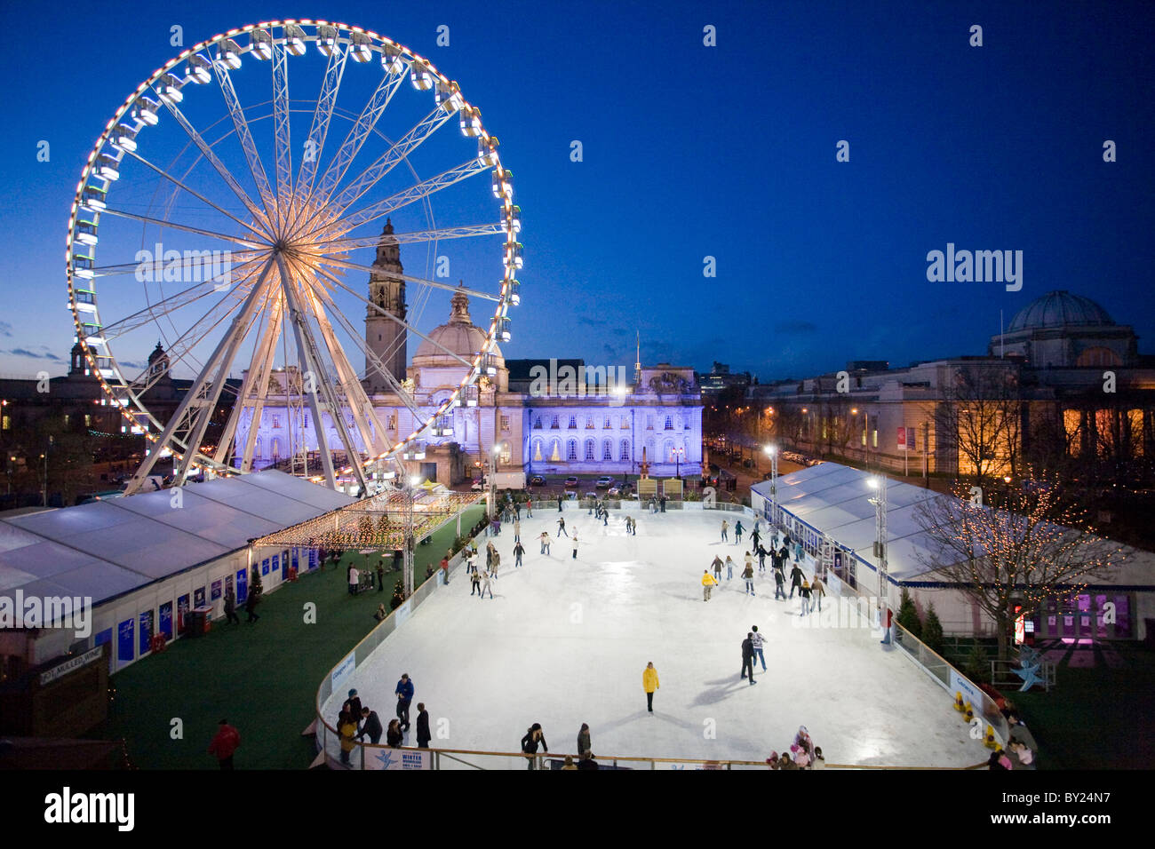 Cardiff ice rink hires stock photography and images Alamy