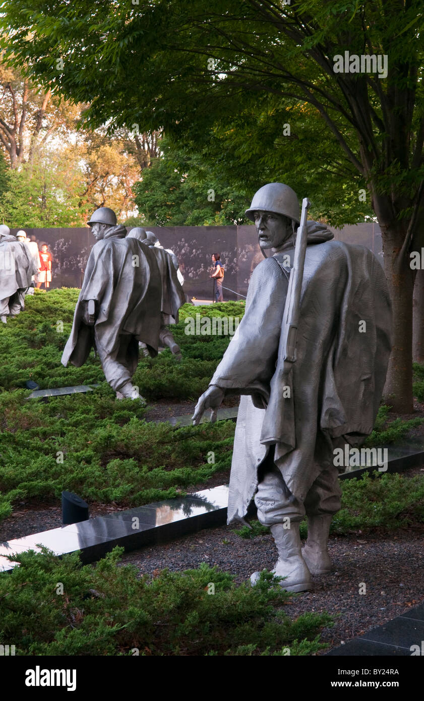 Statues In Platoon At New Korean War Veterans Memorial With Bronze ...