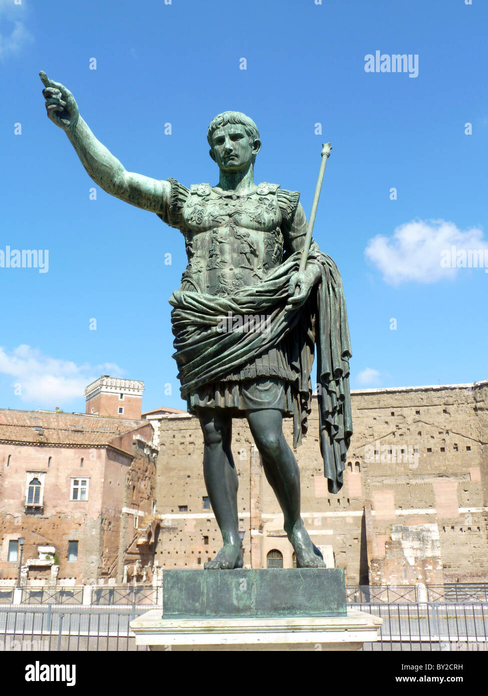 STATUE CAESAR AUGUSTUS VIA DEI FORI IMPERIALI ROME ROME ITALY VIA DEI FORI IMPERIALI ROME 16 September 2010 Stock Photo