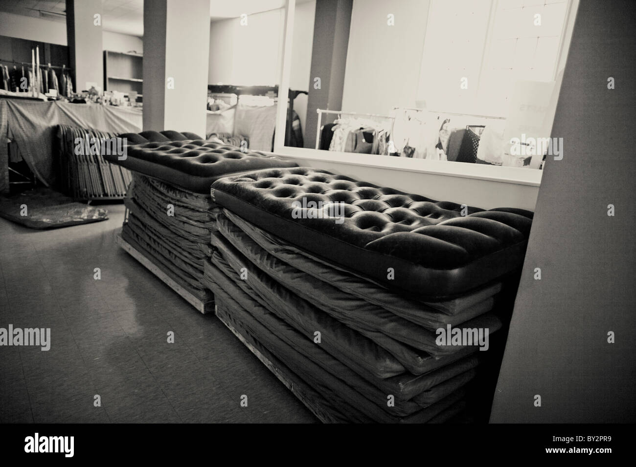 Homeless shelter usa hires stock photography and images Alamy