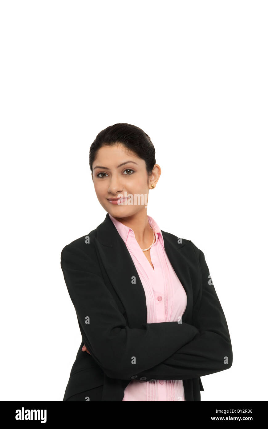 Pretty indian woman arms folded hires stock photography and images Alamy