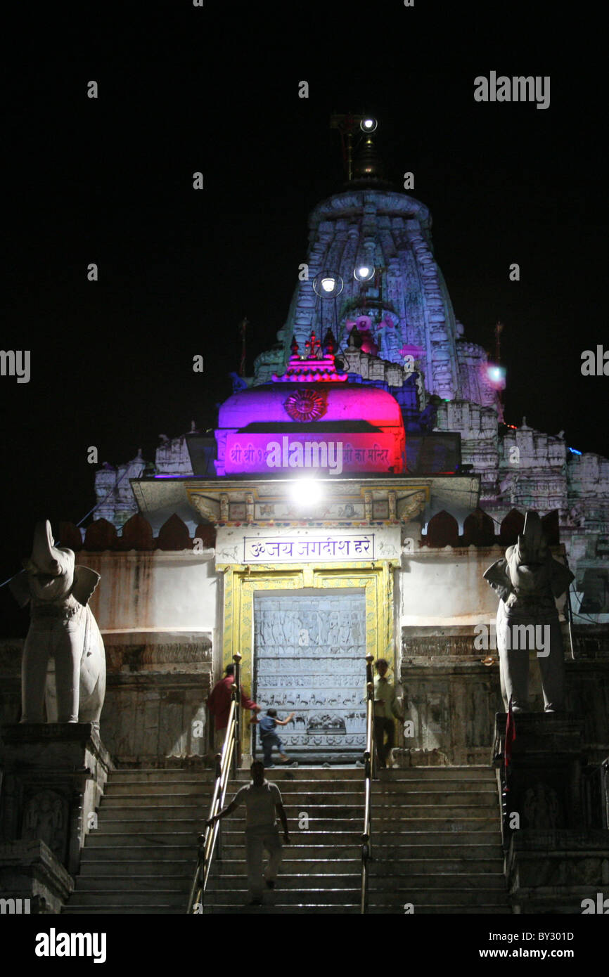 Night time view of Hindhu Jagdish Temple, Udaipur, Rajasthan, India Stock Photo