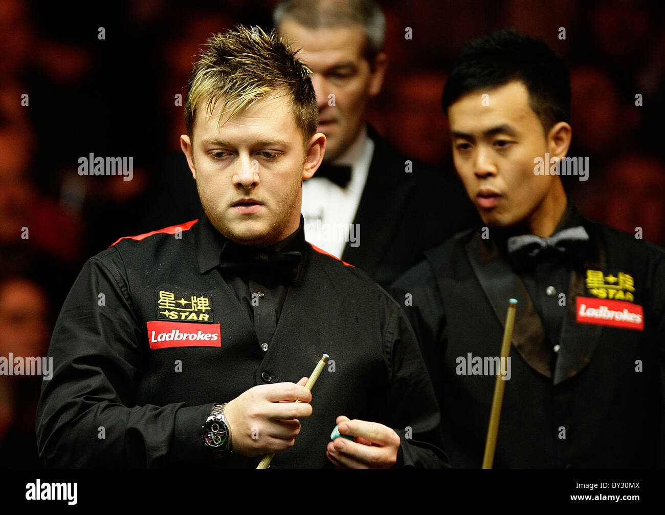 Snooker Player Mark Allen with Chinese player Fu Stock Photo