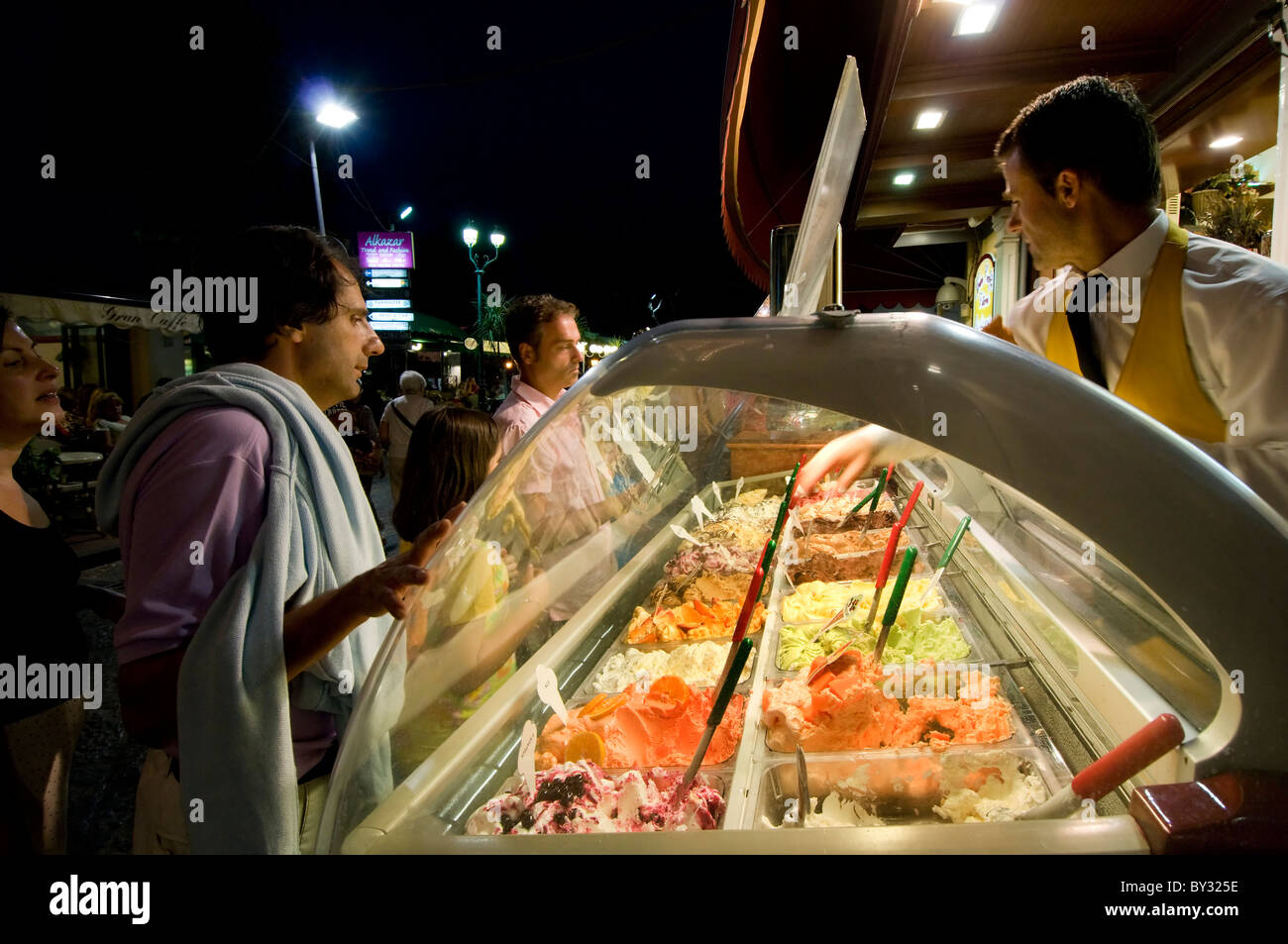 Ischia italy shopping hires stock photography and images Alamy