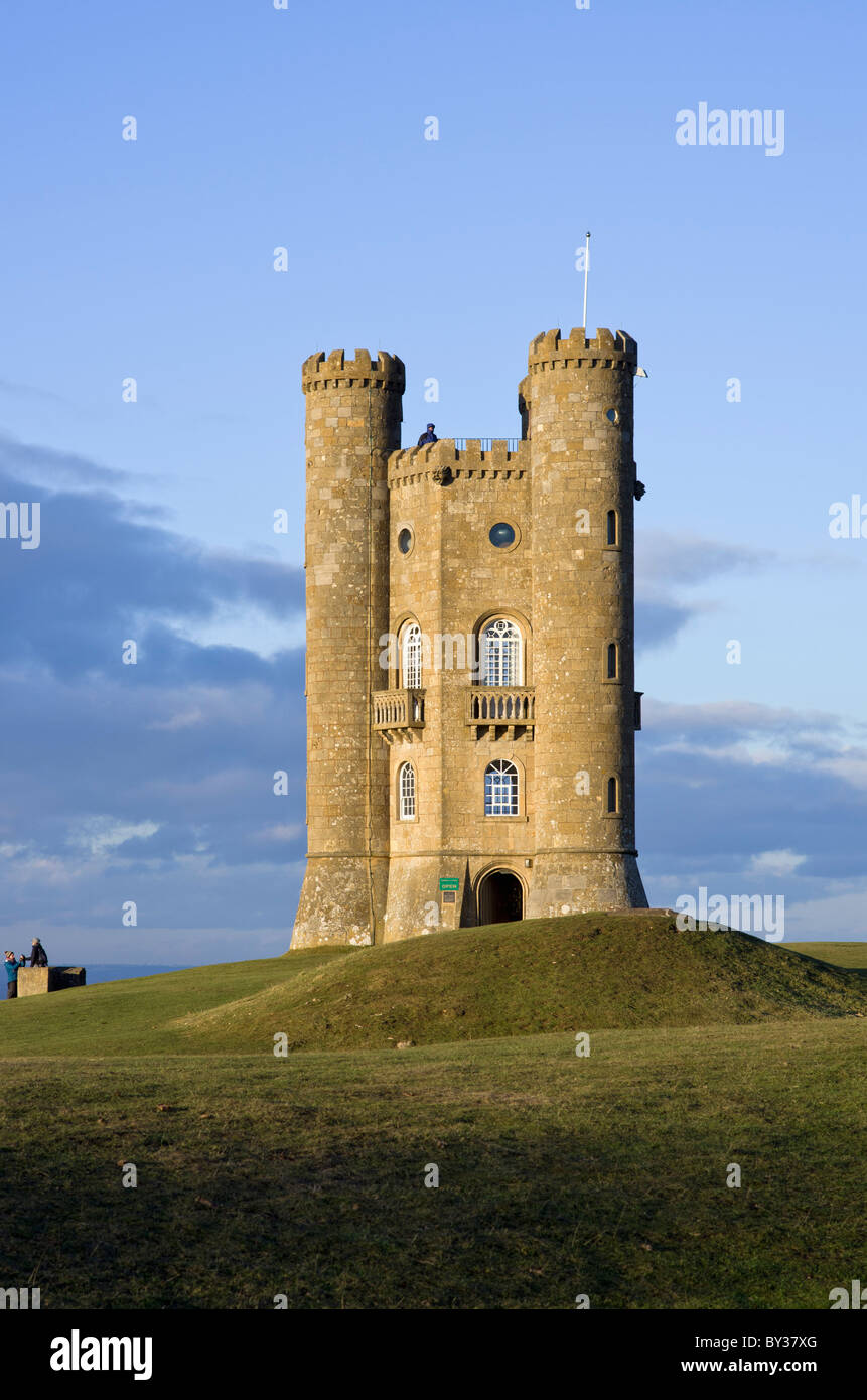 broadway tower country park cotswolds Stock Photo Alamy