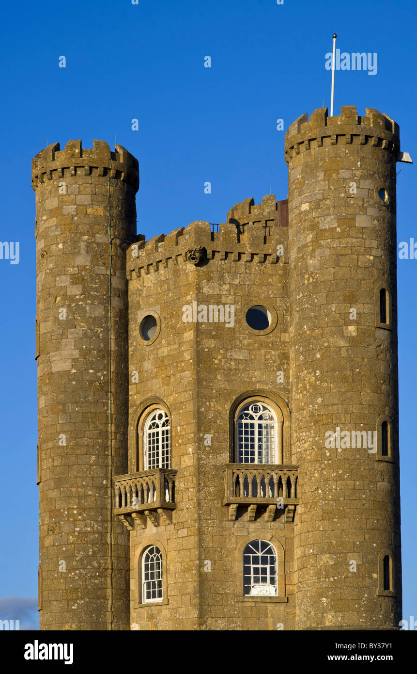 broadway tower country park cotswolds Stock Photo Alamy