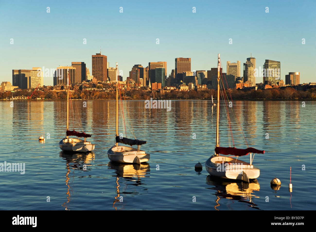 Boston skyline harbor dusk hi-res stock photography and images - Alamy