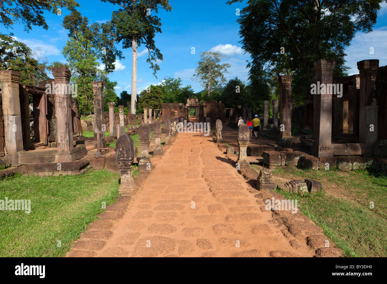 Ruins of temple, Banteay Srei Temple, Long Gallery. Banteay Srei, Angkor, Cambodia Stock Photo