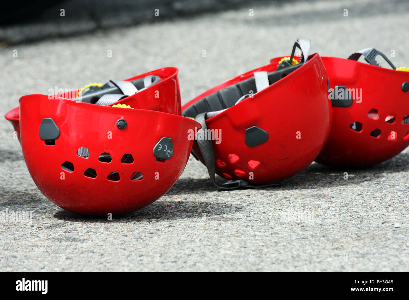 Safety helmets hi-res stock photography and images - Alamy
