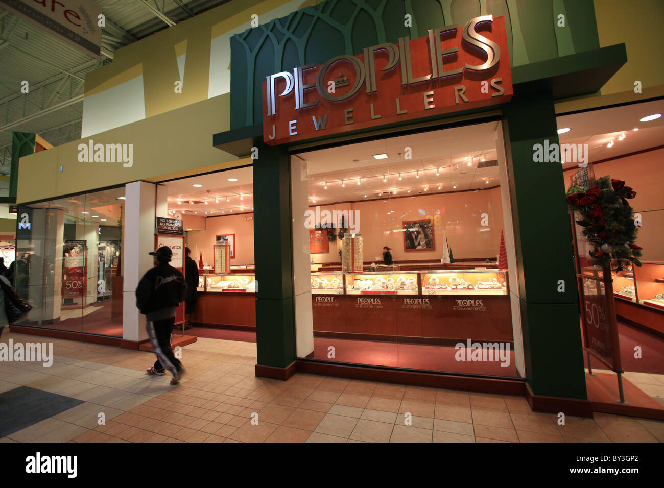 Peoples Jewellers diamon store in Vaughan Mills Mall in Toronto, Canada  2010 Stock Photo - Alamy