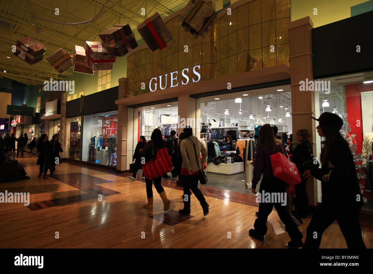 Guess clothing outlet store in Vaughan Mills Mall in Toronto ...