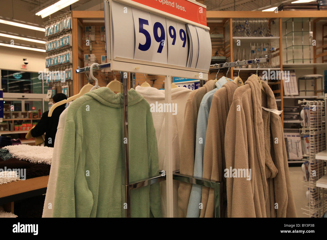 Shopping in vaughan mills outlet hi-res stock photography and images - Alamy
