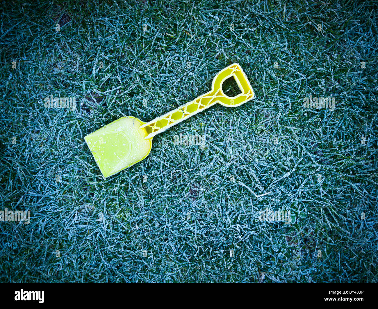 Plastic spade hi-res stock photography and images - Alamy