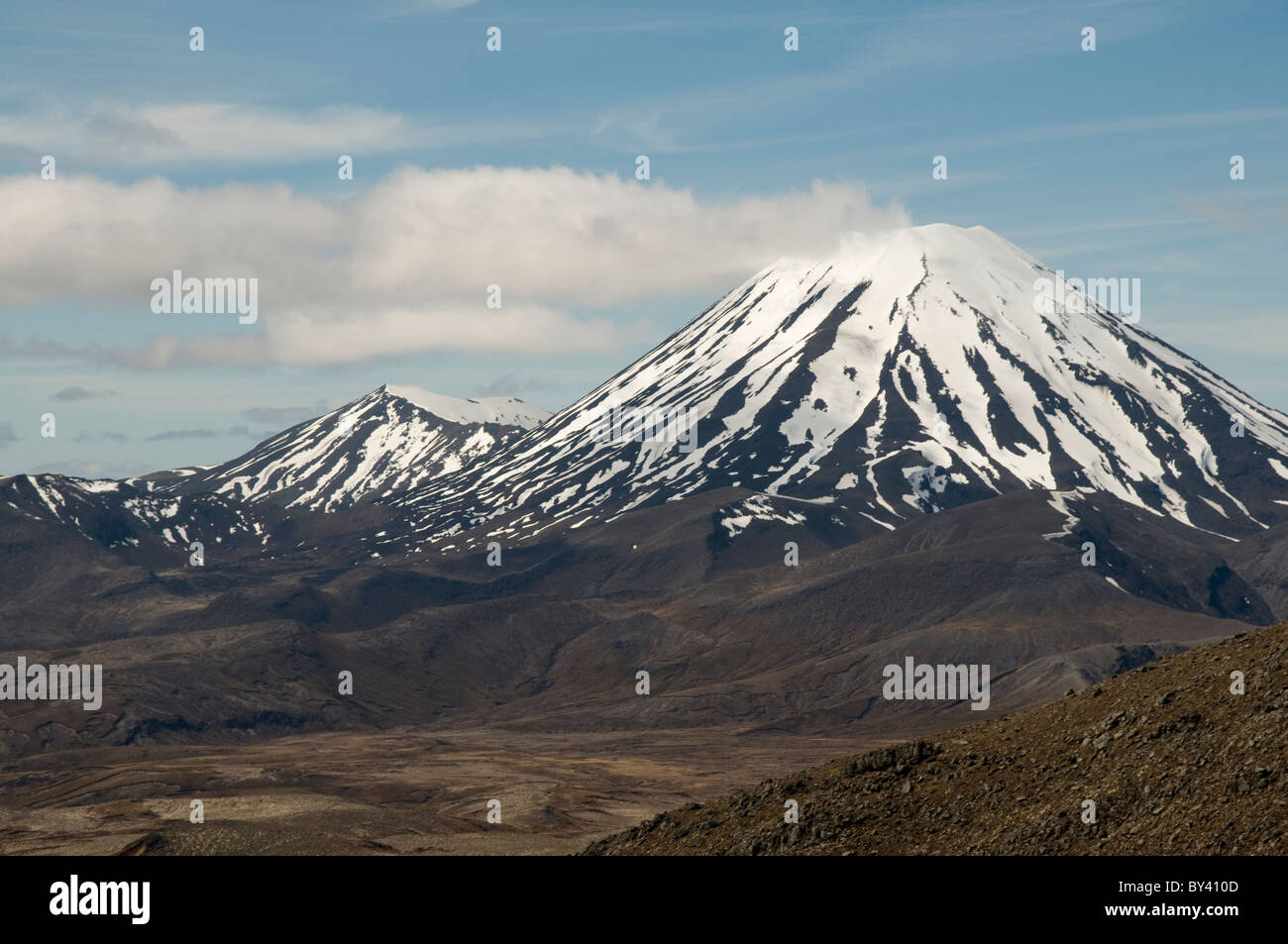 Ngauruhoe is an active stratovolcano in New Zealand's Tongariro ...