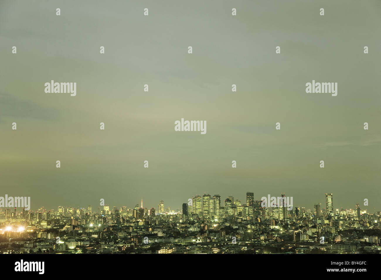 Tokyo night sky hi-res stock photography and images - Alamy