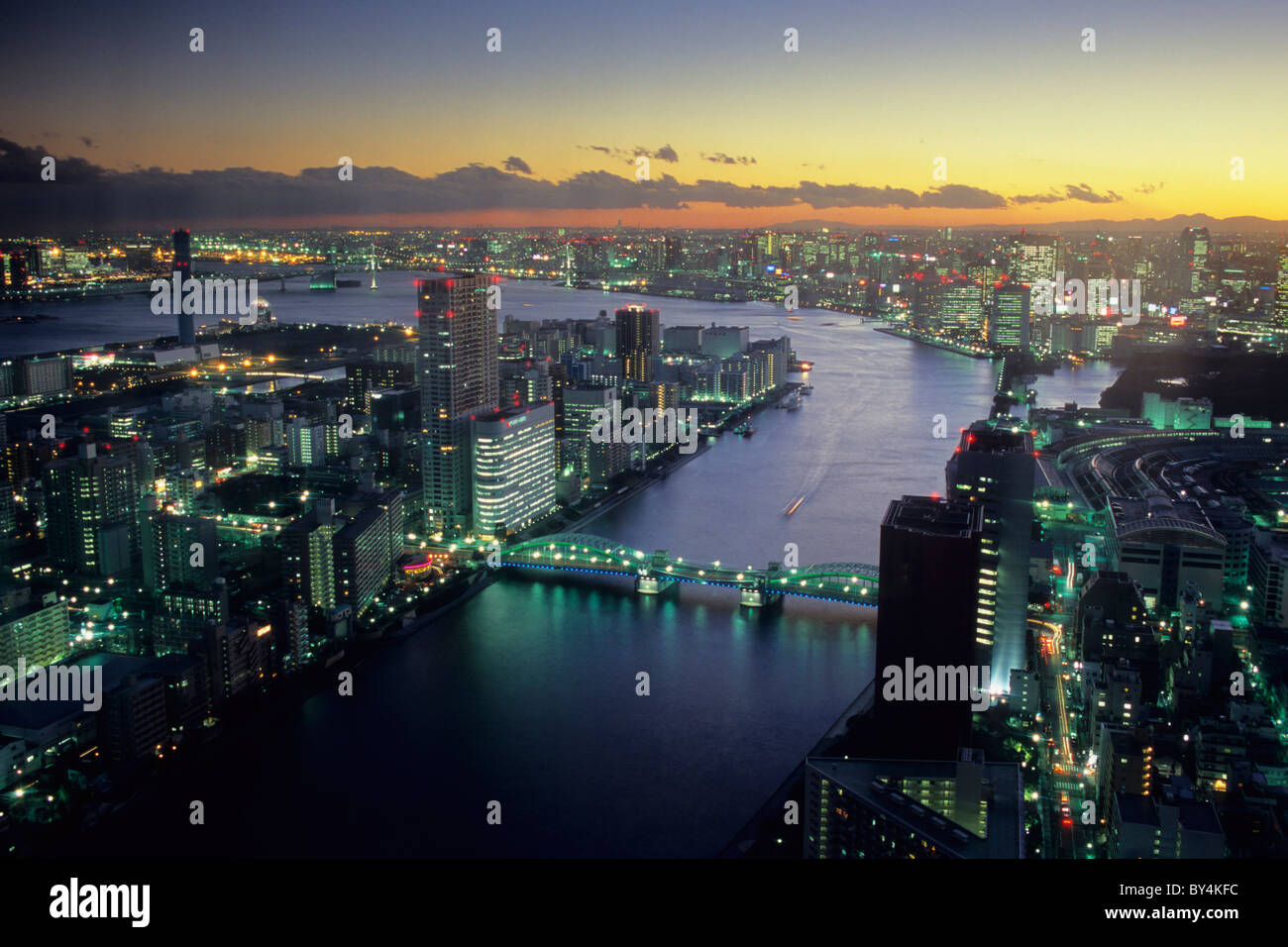 Tokyo night aerial hi-res stock photography and images - Alamy