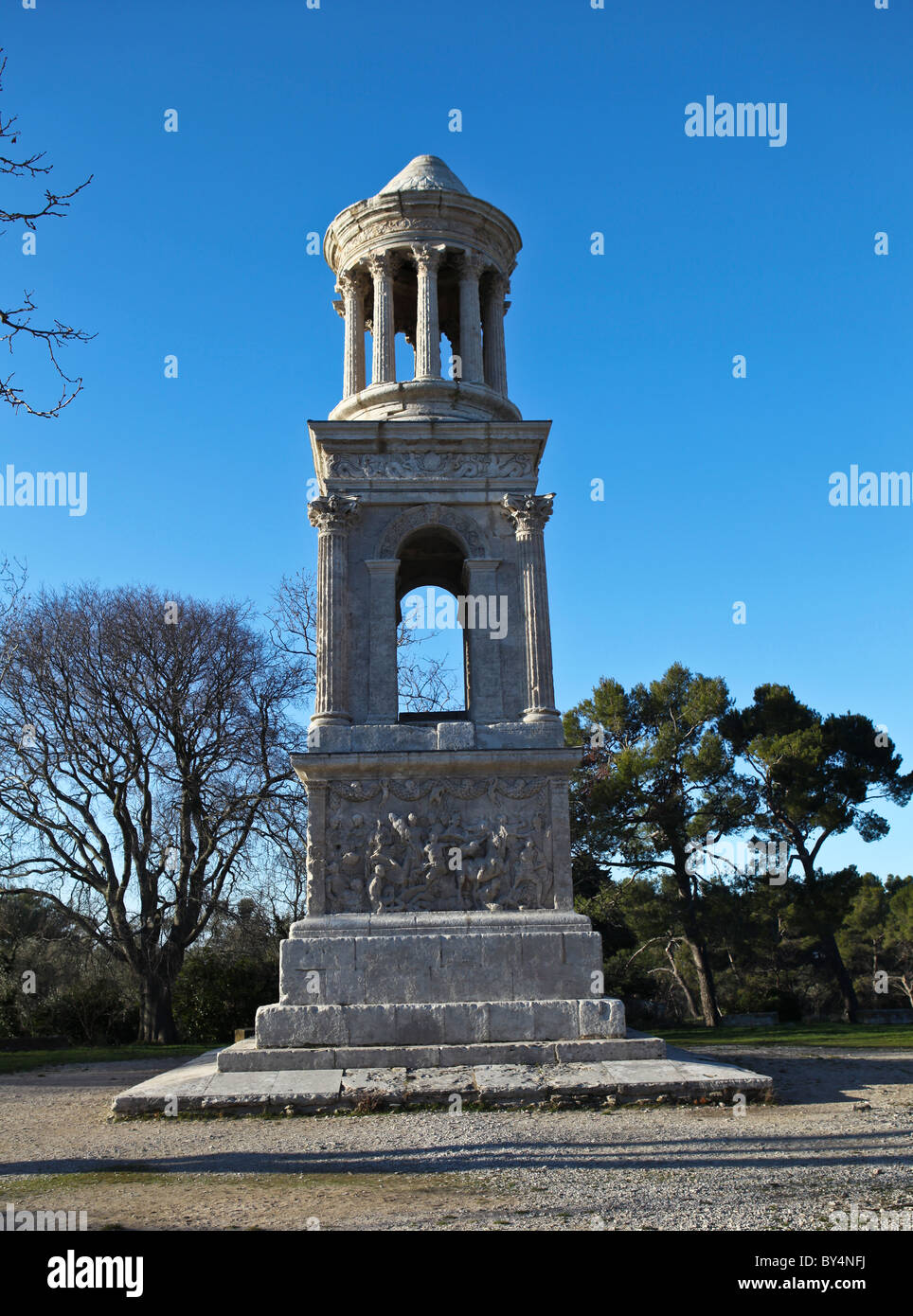 Saint remy les antiques hires stock photography and images Alamy