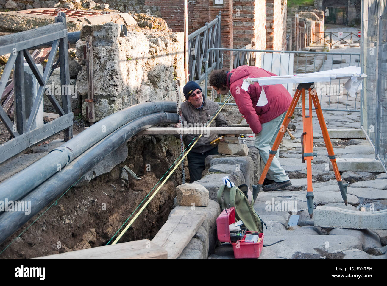 Archaeologists working on site in Pompeii, Naples Stock Photo
