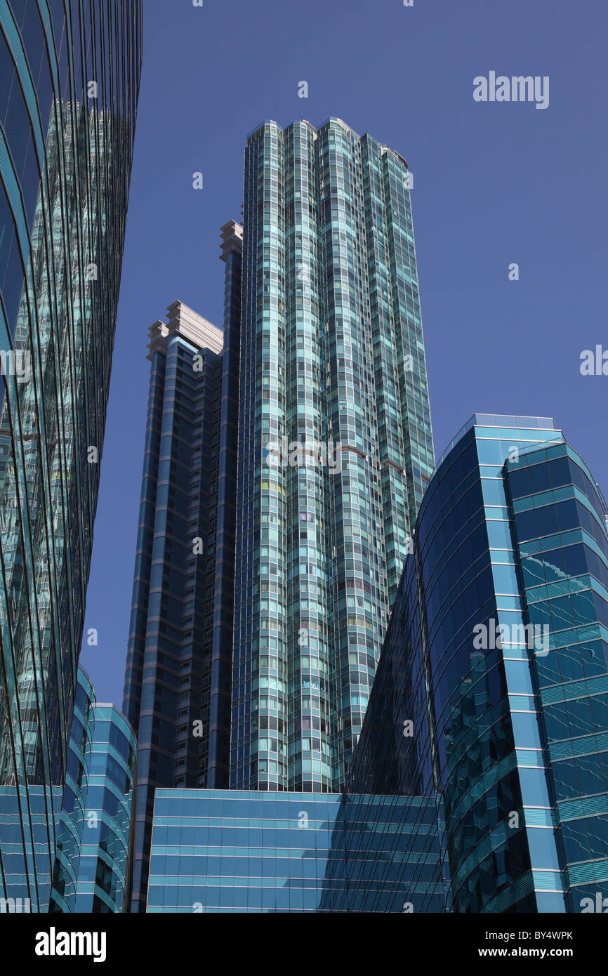 Modern highrise buildings hi-res stock photography and images - Alamy