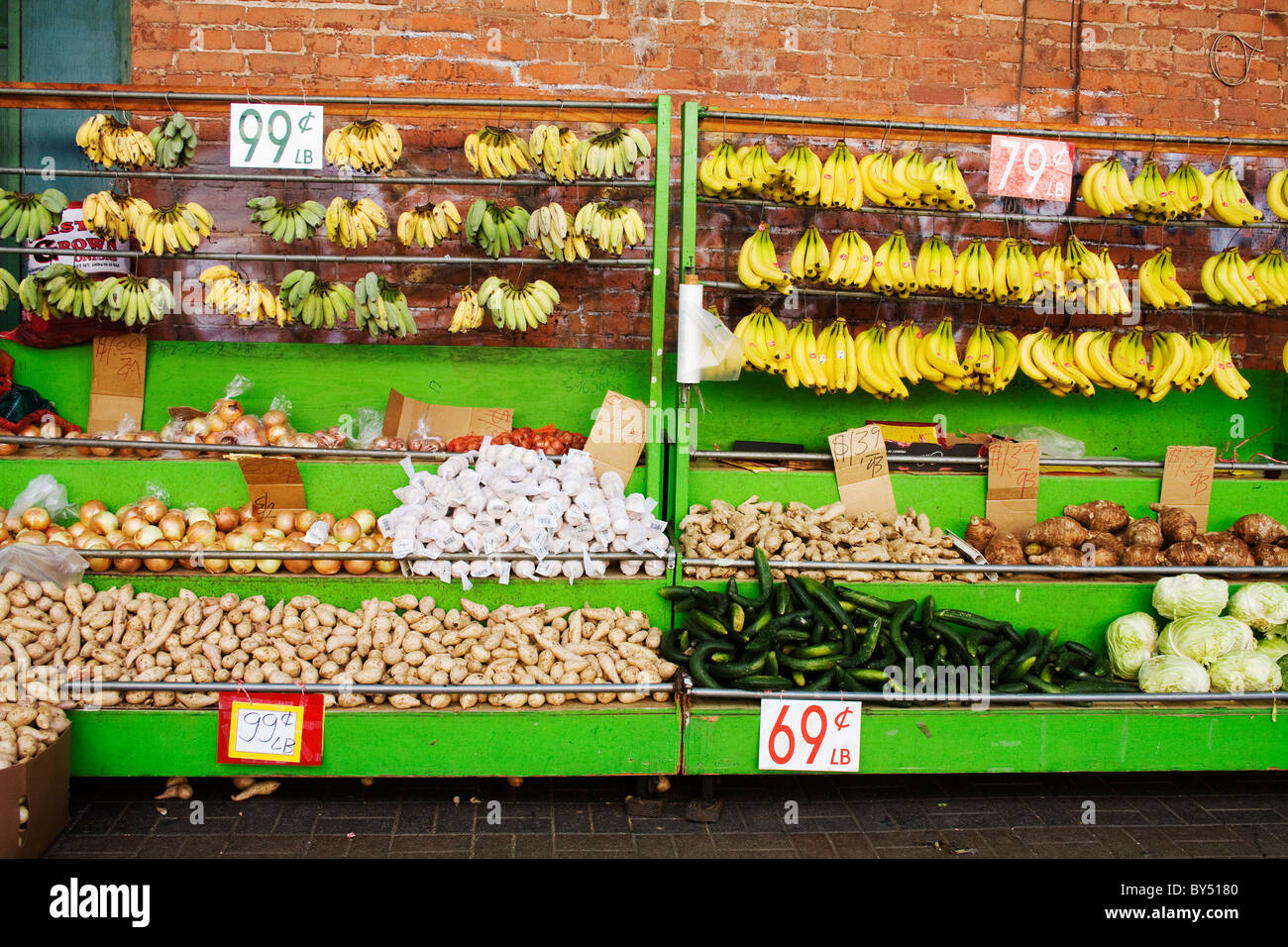 Hawaii fruit stand hires stock photography and images Alamy