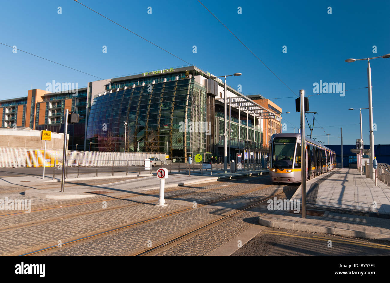 LUAS Tram outside the Gibson Hotel Stock Photo