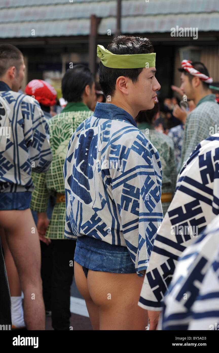 shorts over pants – Tokyo Fashion