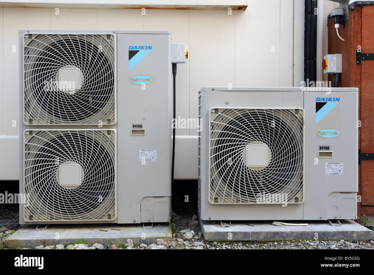 Air Conditioning Units High Resolution Stock Photography and Images Alamy