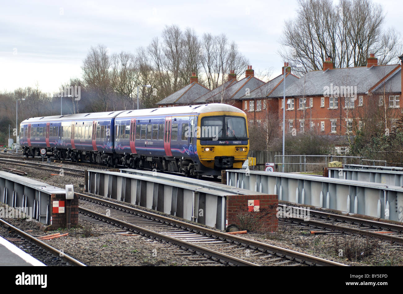 First Great Western train approaching Oxford station, UK Stock Photo