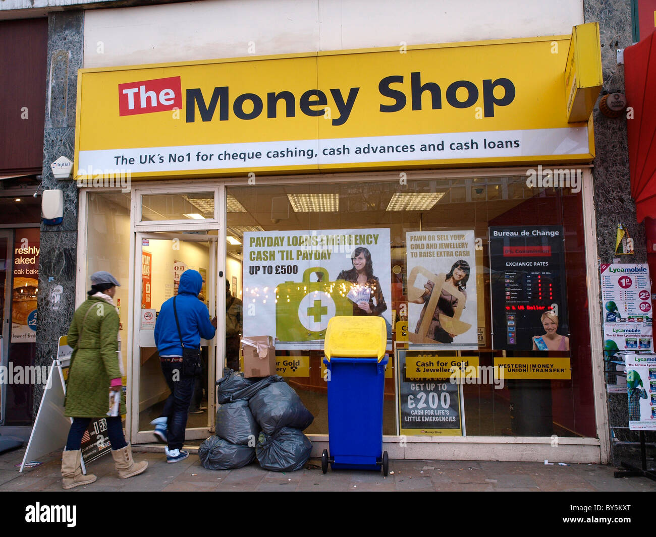 Lewisham high street hi-res stock photography and images - Alamy