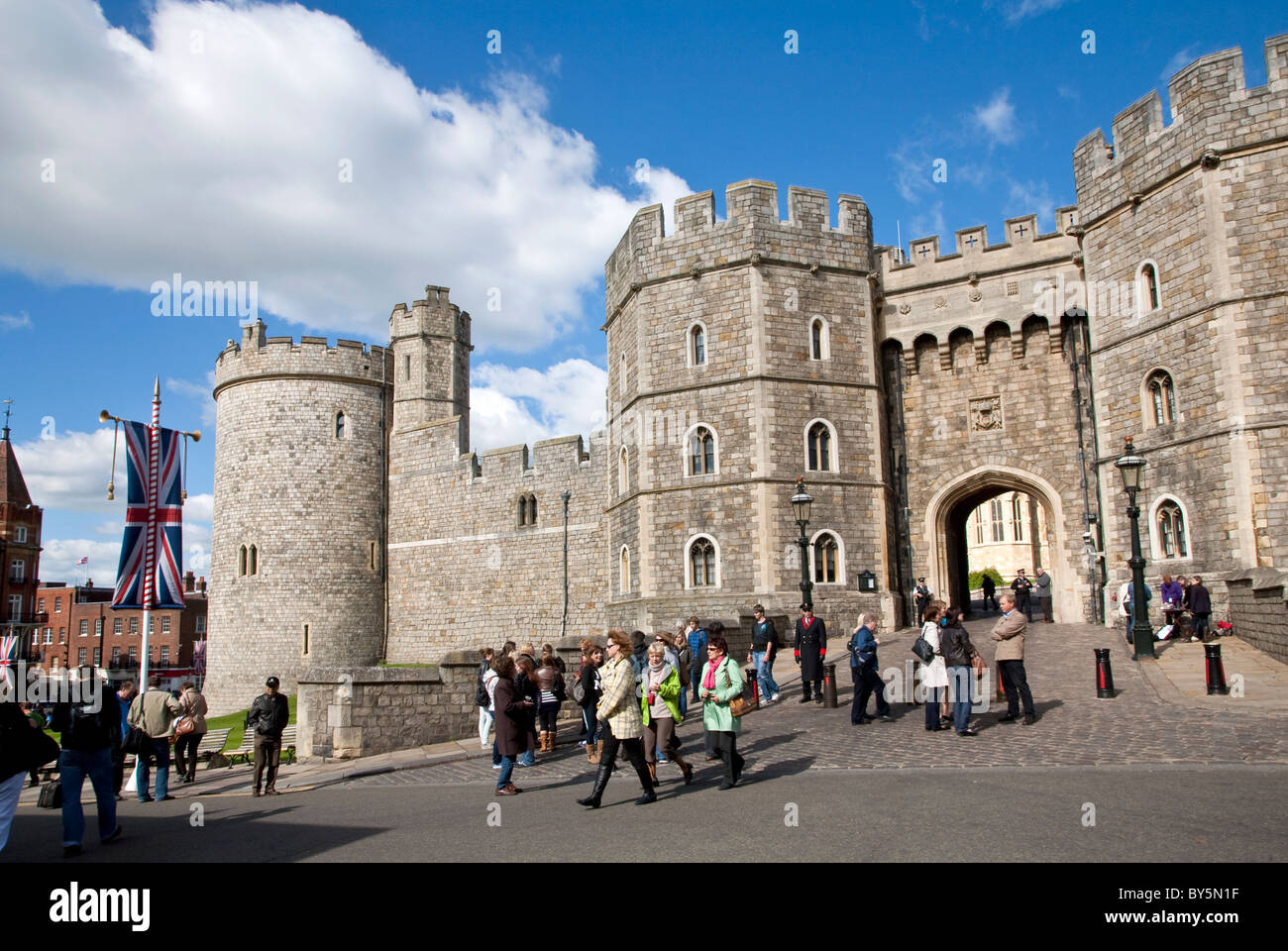 Entrance to Windsor Castle on Castle Hill Stock Photo - Alamy