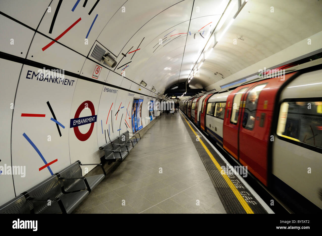 Embankment Underground Tube Station Northern Line Platform, London, England, UK Stock Photo