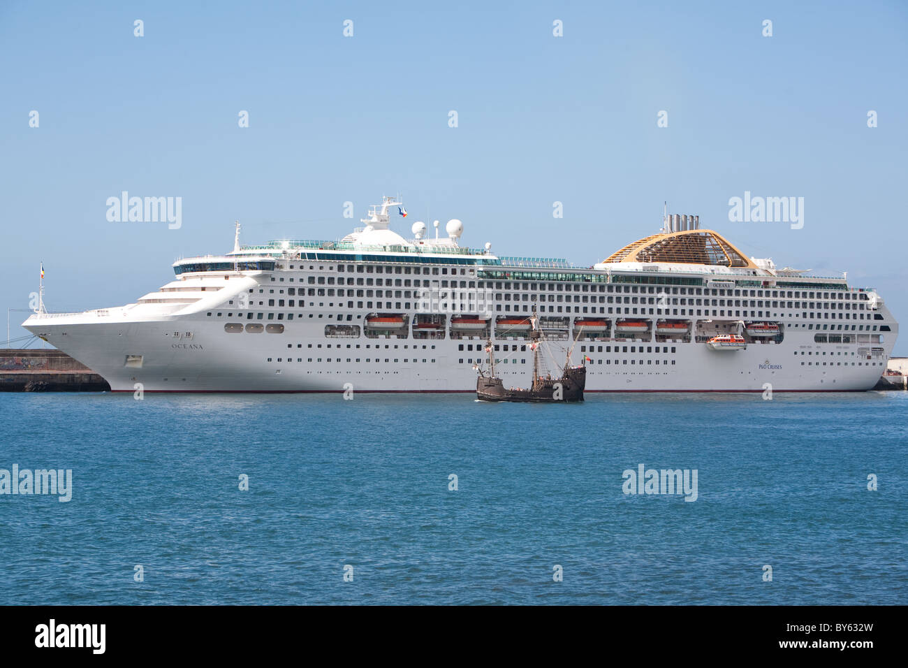 scale of galleon next to modern passenger ship. Funchal Harbour Madeira ...